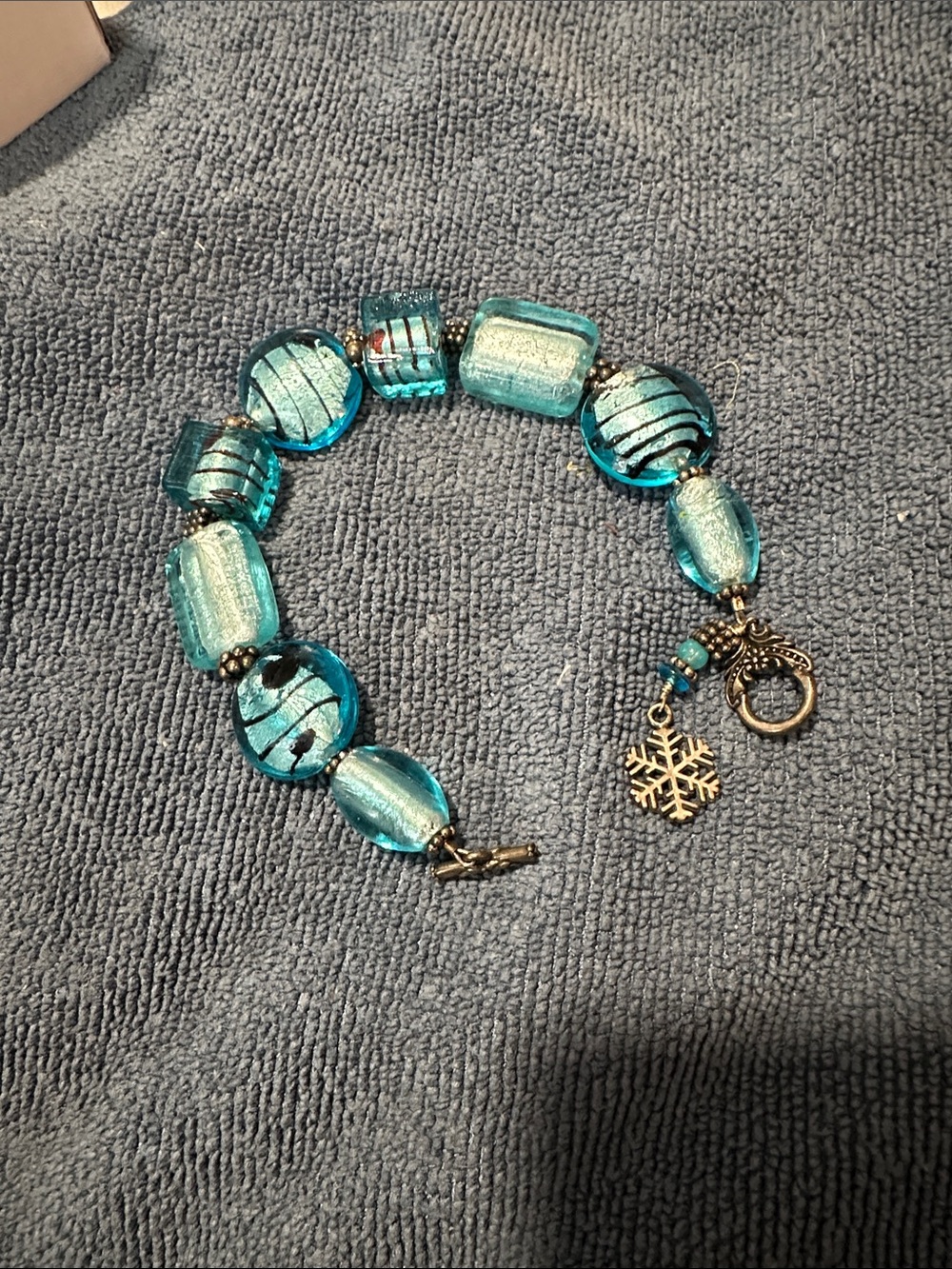Chunky blue bracelet